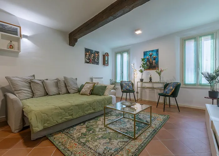 Appartamento Guesthost - Charming Int - 4 *